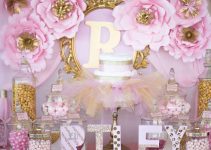 sencilla decoracion para baby shower en casa con familiares