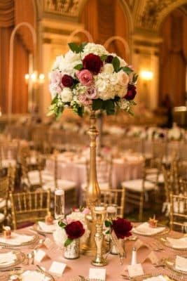 centros de mesa con flores naturales para boda