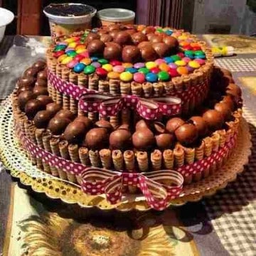 decoracion de tortas con golosinas chocolates