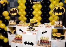 centros y arreglos de mesa de batman para fiestas infantiles