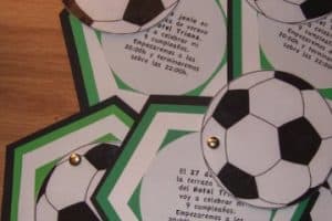tarjetas de cumpleaños de futbol para niños