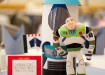 sé guardián espacial con los centros de mesa de buzz lightyear
