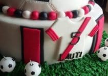 decoraciones originales de tortas de futbol para niños