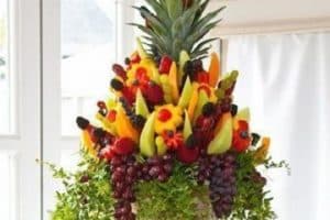 naturalidad y diseños de arreglos de frutas para bodas
