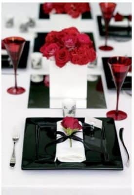 centros de mesa rojo y blanco flores