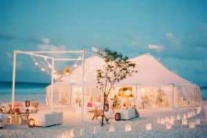 pasos sobre como organizar una boda en la playa