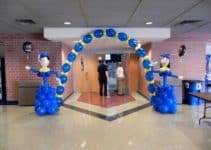 hermosa y original decoracion de globos para graduación