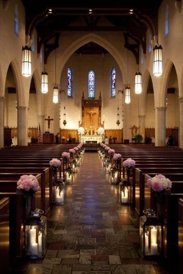 arreglos florales para iglesia xv años con luces