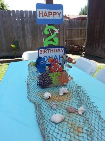 cumpleaños en piscina para niños mesa