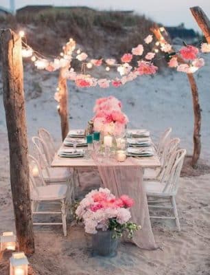 imagenes de arreglos florales para boda en la playa