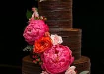 diseños elegantes de pasteles con rosas naturales