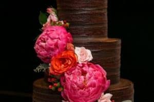pasteles con rosas naturales para 15 años