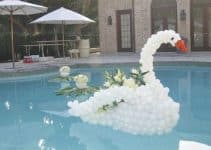 magníficas ideas para decorar tu piscina adornada con globos