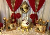 una decoracion de fiesta en rojo y dorado para 15 y bodas