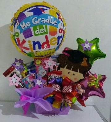 Divertidos arreglos para graduacion de kinder y 5 años