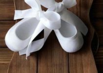 ideas de elegantes zapatos de bautizo para niña 1 año