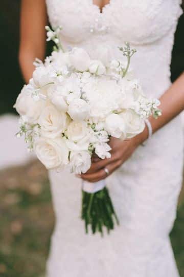 4 bellisimos ramos de novias flores blancas