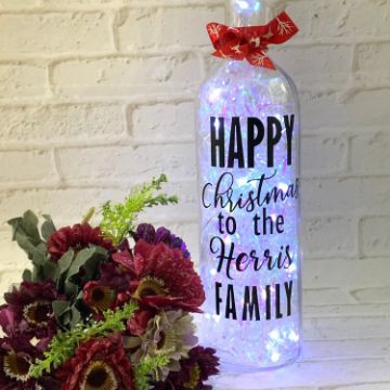 adornos navideños con botellas de vino