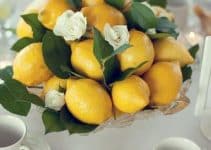 ideas para centros de mesa con limones y flores sencillos