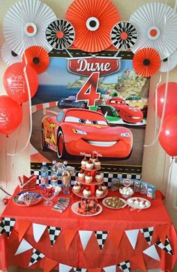 decoracion de cumpleaños de cars paso a paso