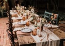 4 formas de usar mesas rusticas de campo en decoraciones