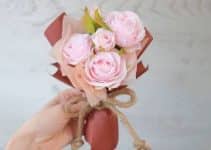 2 estilos de ramos de rosas para niñas sencillos