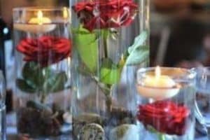 Centros de mesa de bella con rosas