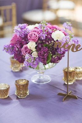 arreglos de centros de mesa con flores