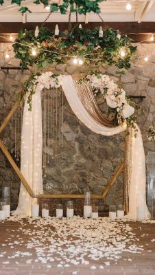 fondo de altar para boda con flores