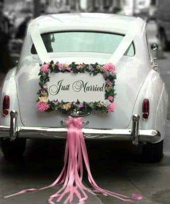 carros decorados para boda placa