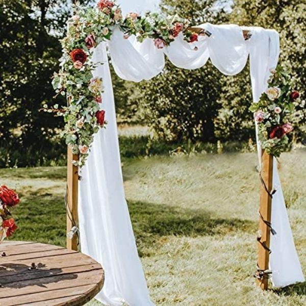 adornos de bodas con telas drapeada