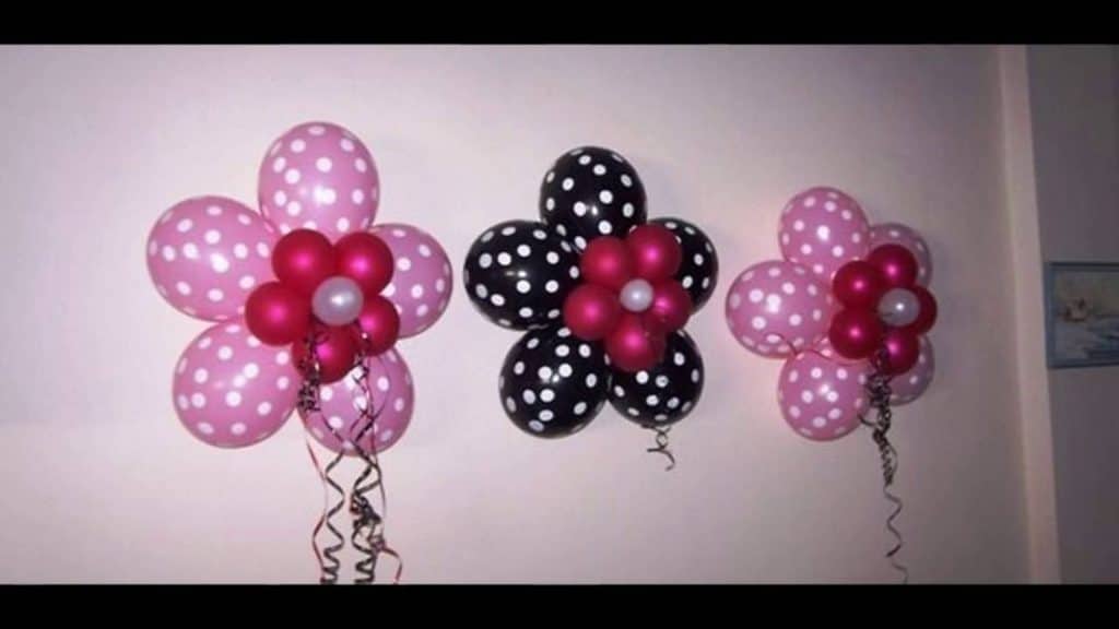 decoracion con globos decorados flores